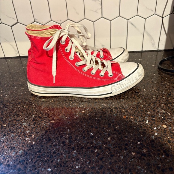 Converse Red High-Top Sneakers, chuck taylor- mens 7, women’s 9 unisex - Picture 8 of 10